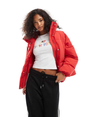 Pull & Bear - Wattierte Pufferjacke in Tiefrot