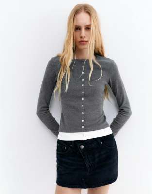 Pull & Bear - Weiche Jacke in Grau meliert mit Knöpfen