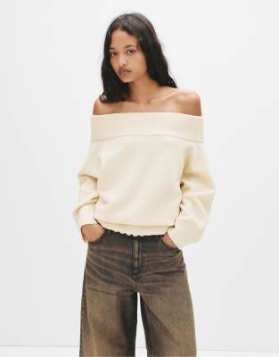 Pull & Bear - Weicher, asymmetrischer Strickpullover in Beige-Neutral