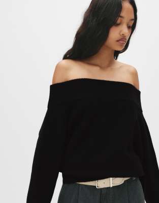 Pull & Bear - Weicher, asymmetrischer Strickpullover in Schwarz
