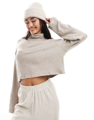 Pull & Bear - Weicher Pullover mit Rundhalsausschnitt in Beige meliert-Neutral