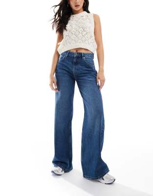 Thumbnail - Pull & Bear - Weit geschnittene Jeans in Dunkelblau mit hohem Bund