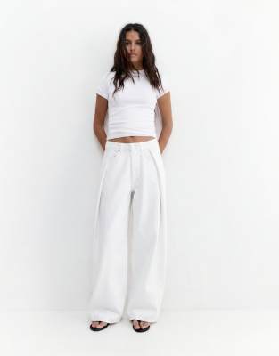 Weite Balloon-Fit-Jeans in Weiß mit Bundfalten Weiß 14