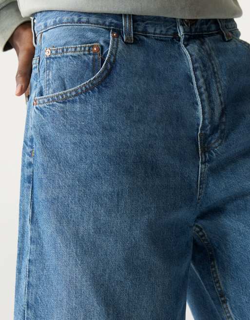Pull&Bear – Weite Bermuda-Jeansshorts in Mittelblau, 2 von 4