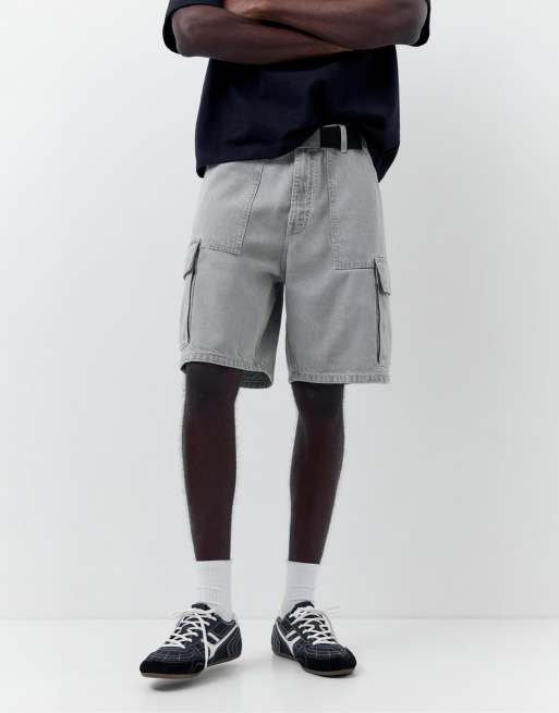 Pull&Bear – Weite Cargo-Bermudashorts in Blassgrau, 2 von 4
