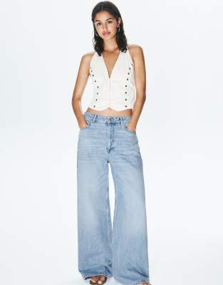 Pull & Bear - Weite Jeans in Blassblau mit mittelhohem Bund