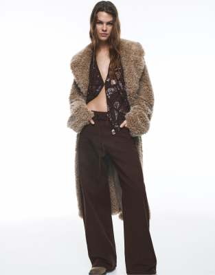 Pull & Bear - Weite Jeans in Braun mit Tunnelzug-Brown