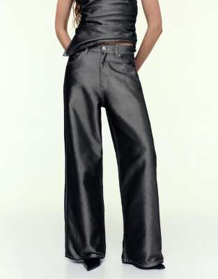 Pull & Bear - Weite jeans mit silberfarbener Oberfläche