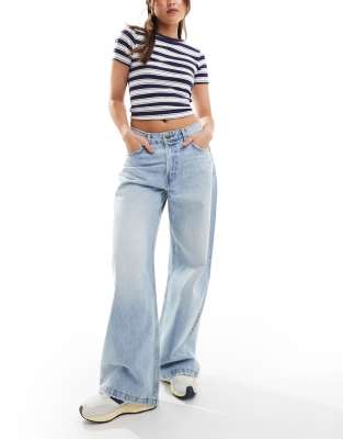 Pull & Bear - Weite Oversize-Jeans in Hellblau mit weitem Bein