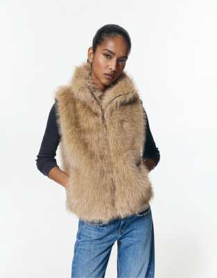 Pull & Bear - Weste aus Kunstpelz in Taupe-Grau