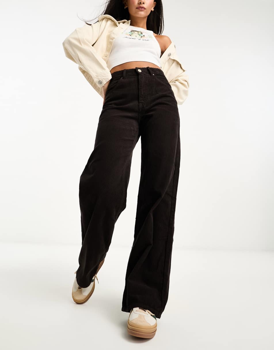 Pull&Bear mid waist loose fitting trousers in black