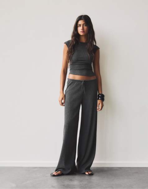 Pull&Bear wide leg crepe trousers in grey - view 1