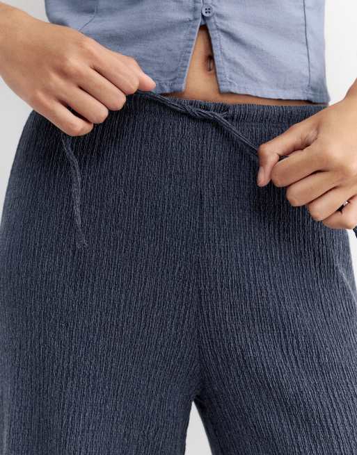 Pull&Bear Wide-leg crepe trousers in navy, 3 of 6