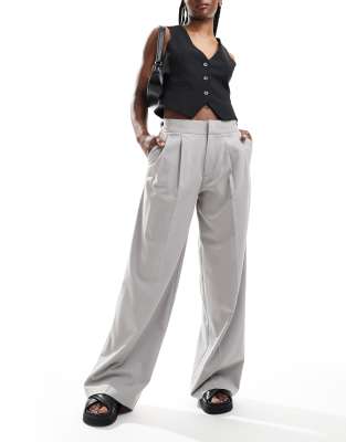 wide leg double pleat tailored pants in gray-White