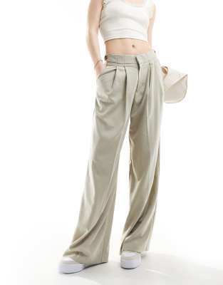Pull&Bear Pull&Bear wide leg double pleat tailored trouser in stone-Grey
