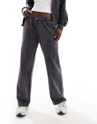 Pull&Bear Pull&Bear wide leg jogger in acid wash grey