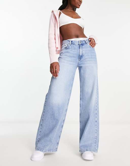 Pull&Bear wide leg slouch jeans in medium blue