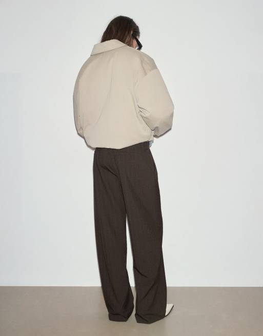 Pull&Bear wide leg tailored darted trousers in brown, 2 of 6