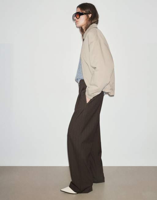 Pull&Bear wide leg tailored darted trousers in brown, 3 of 6