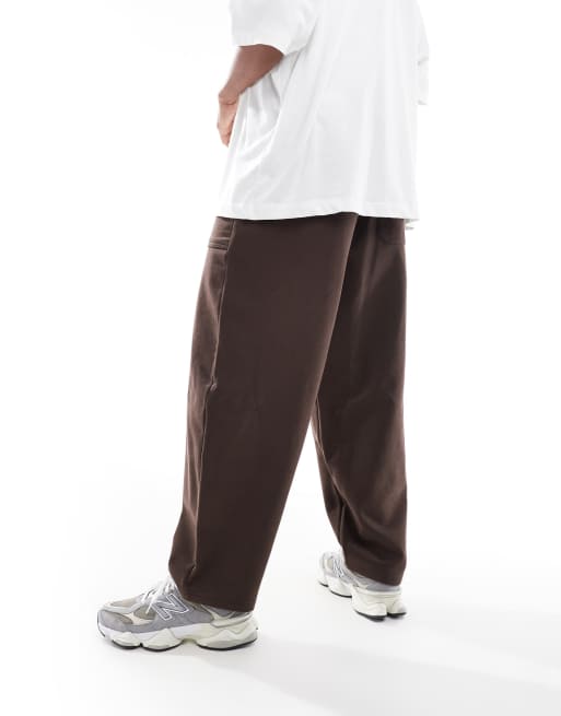 Pull&Bear wide leg trackies in brown 
