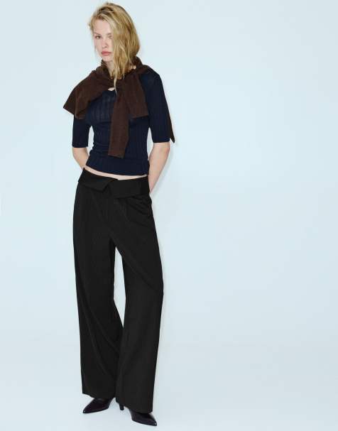 Pull&Bear Wide-leg trousers with a rolled waist in black - view 1