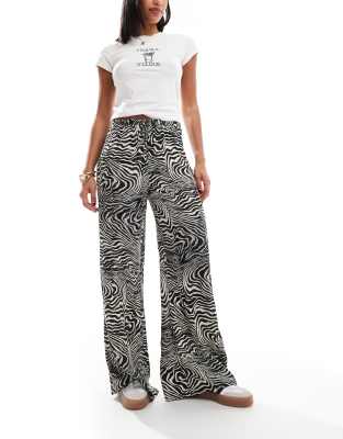 Pull & Bear Zebra Wide Leg Pants In Black