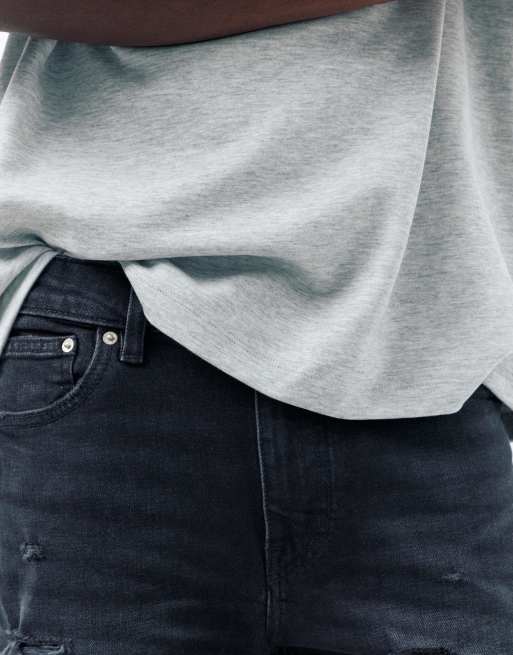 Pull&Bear – Zerrissene Bermuda-Jeansshorts in verblasstem Schwarz, 3 von 4