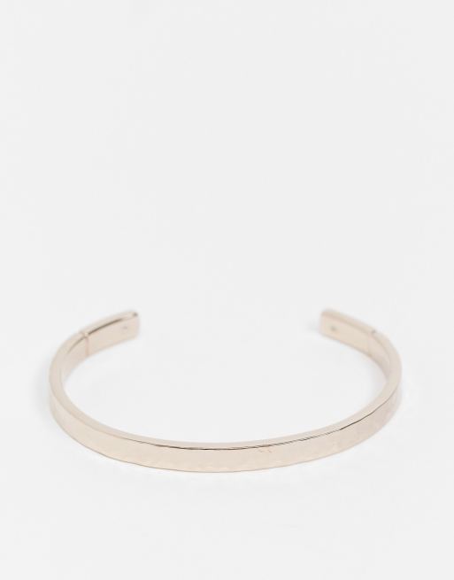 Pulsera con diseño repujado de Tommy Hilfiger