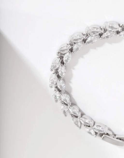 Pulsera de tenis plateada con hilera de pétalos de cristales estilo diamantes Rhodium de Lovisa , 3 de 3