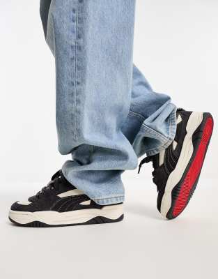 puma blanche et argent
