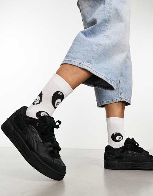 https://images.asos-media.com/products/puma-180-luxe-sport-sneakers-in-triple-black/204934667-1-black?$n_640w$&wid=513&fit=constrain