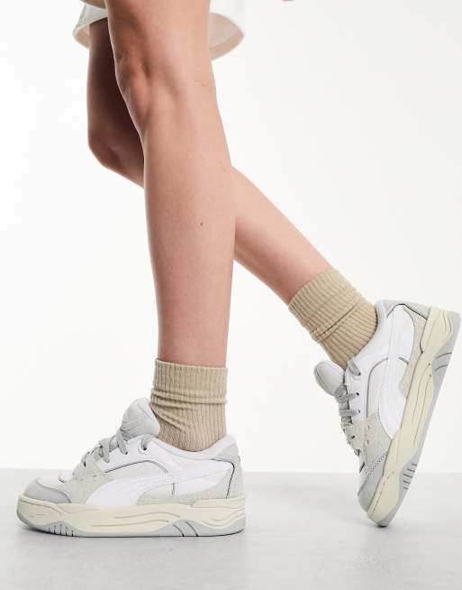 PUMA - 180 - Sneakers in wit en grijs, 4 van 4