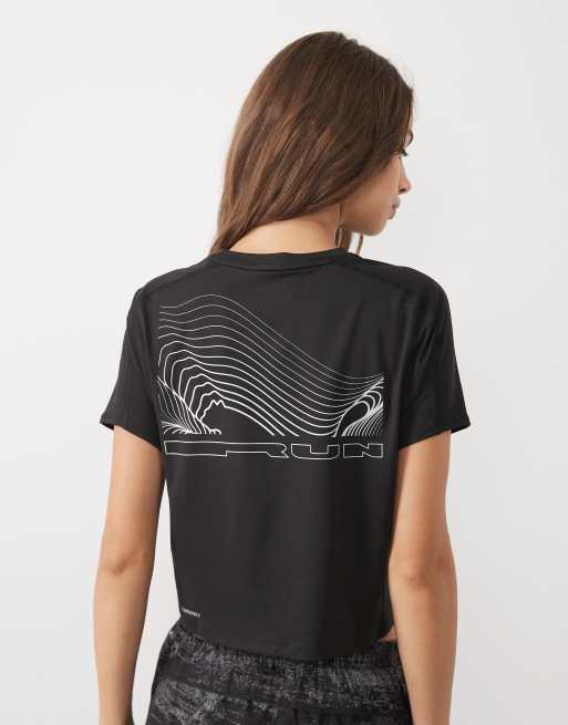 Puma Brightstride cloudspun running tee in black, 2 of 4