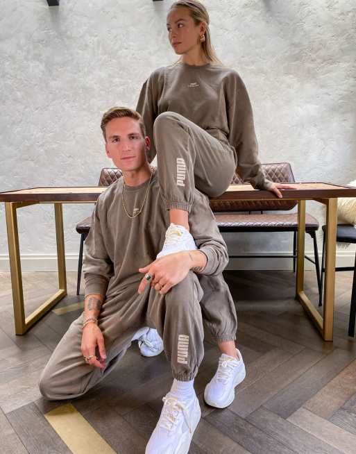 Puma – Bruna mjukisbyxor i oversize-modell – Endast hos ASOS, 4 av 4