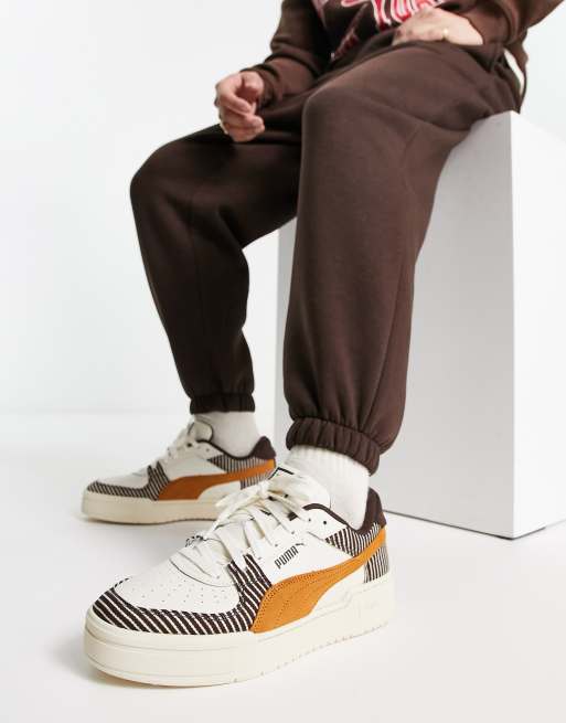 PUMA – CA Pro – Naturvita och bruna panelsydda sneakers, endast hos ASOS