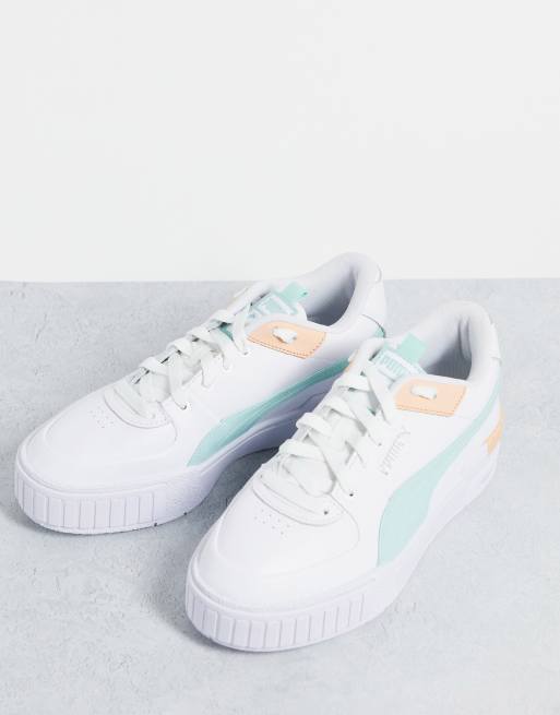 Puma – Cali Sport – Sneaker in Weiß und Minzgrün