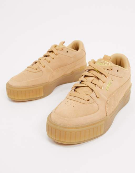 Tan 2024 puma sneakers