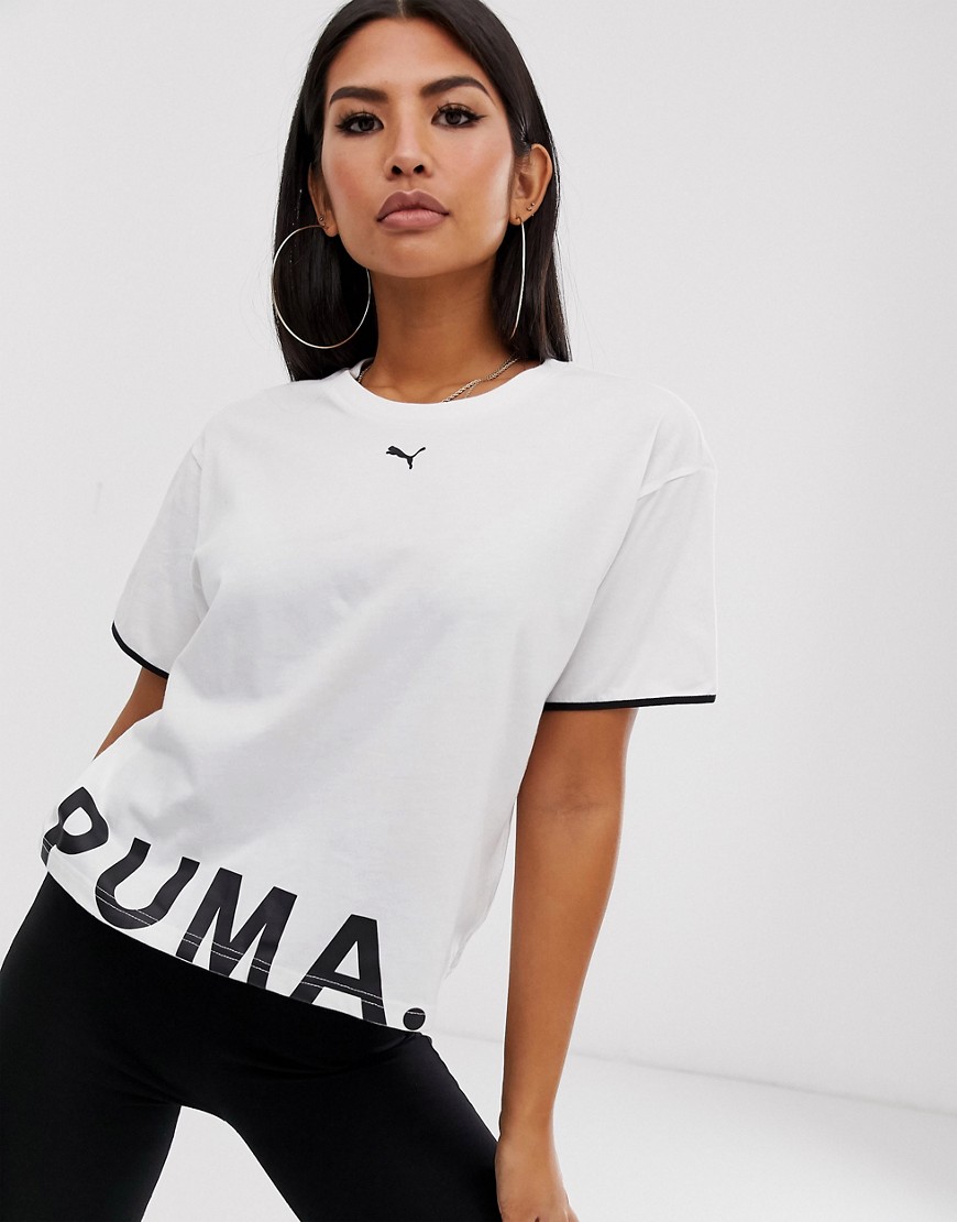 Puma - Chase - T-shirt in wit