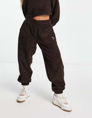 PUMA Classics Cozy Club borg sweatpants in chocolate brown - Exclusive to  ASOS