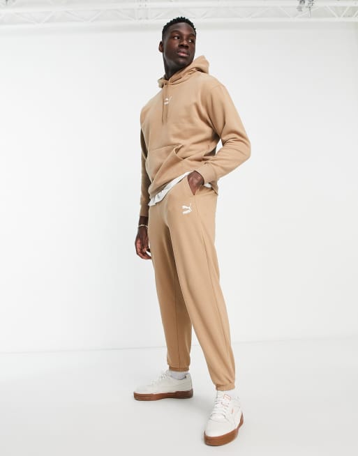 PUMA - Classics - Oversized joggingbroek in bruin