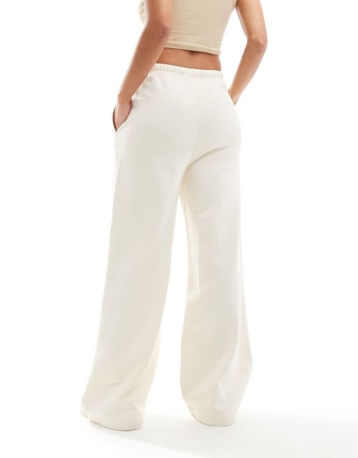 Puma Classics relaxed joggers in off white, 2 of 5