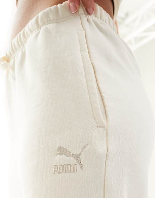 Puma Classics relaxed joggers in off white, 3 of 5