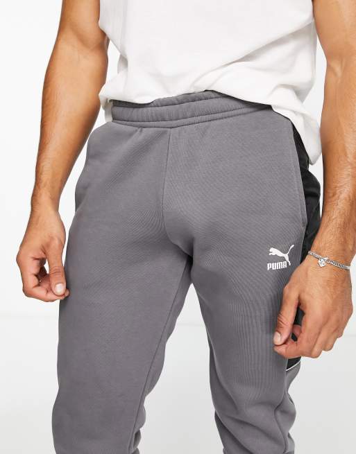 Puma CLSX Joggingbroek in zwart en grijs ASOS