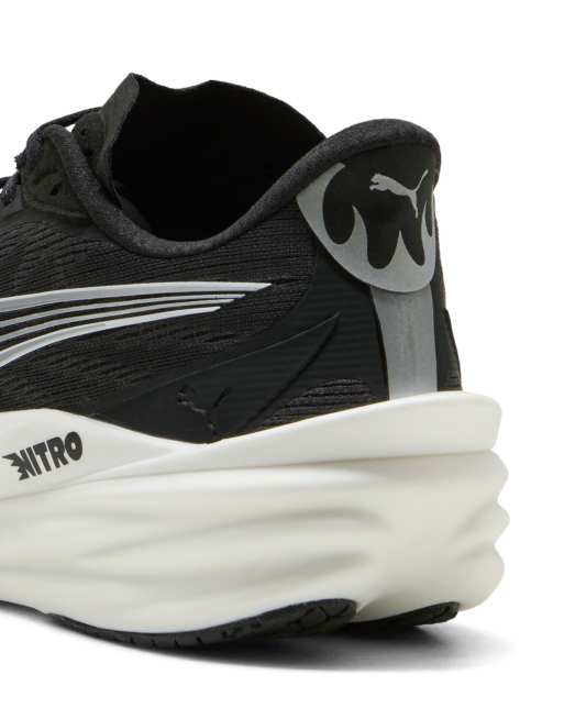 Puma Deviate Nitro 4 running trainers in black, 4 of 4