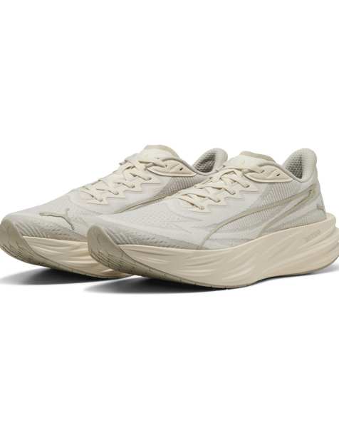 Puma Deviate pure nitro running shoes in white - view 1