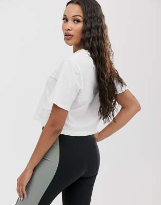Puma Essentials Cropped Logo T-shirt In White