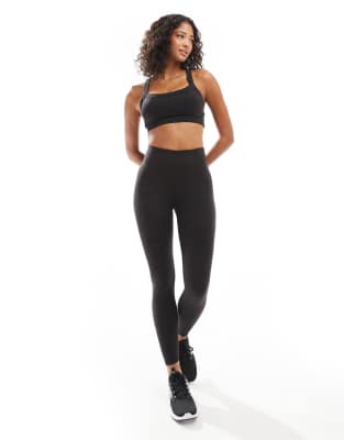 PUMA - Evolve Training - Leggings in Schwarz