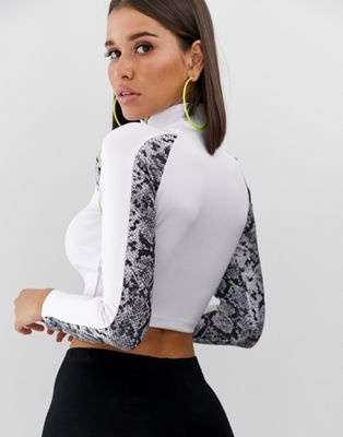 snake print insert cropped top 