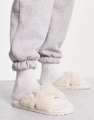 Puma Fluff slippers in beige - ASOS Price Checker