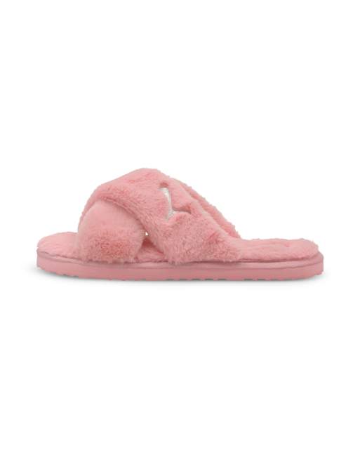 Pink fluffy slippers hot sale puma